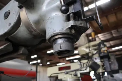 1980 BRIDGEPORT TEXTRON Series II Special Manual Milling | MD Equipment Services LLC (10)