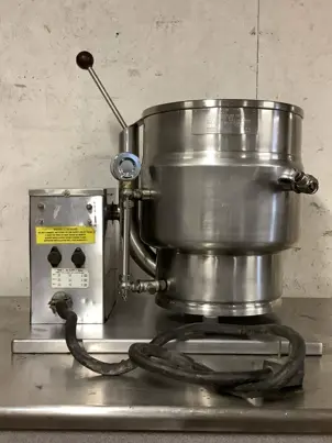 152-0700 Groen 20 Quart Countertop Tilting Kettle