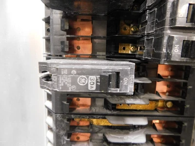 GE _UNKNOWN_ Electrical Panel & Distribution Boards | Equipment Recovery Corp. (10)