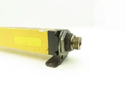 Banner MSR2424Y Mini-Screen Light Curtain Sensor Receiver 9M Range
