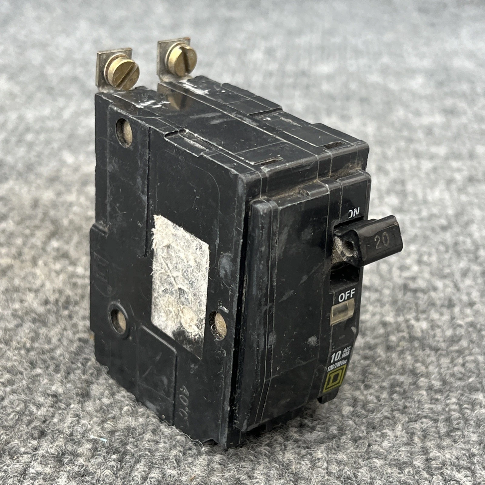 Used Square D Q0220 Circuit Breakers California US | Davliegogo LLC #1705964