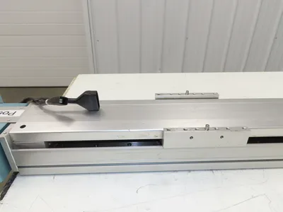 Yamaha B14HR-1350 Robot Servo Linear Actuator 1350mm Travel Encoder Belt