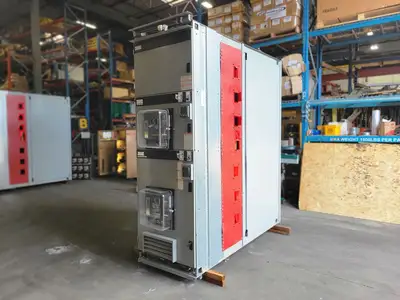 Used SQUARE D POWER-ZONE 4 Switchgears British Columbia CA | Lenmark #239367