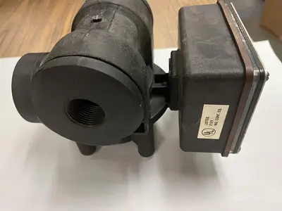 Used UFM MX-VIE30GM-8V-32V1.0-1XL Indicators Ohio US | Surplus Asset Holdings #1226153