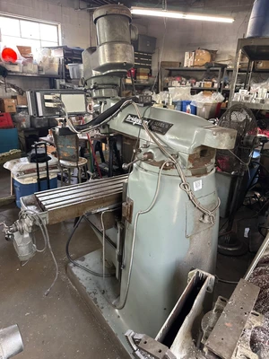 Used 1980 BRIDGEPORT SERIES II SPECIAL Vertical Mills Illinois US | Aucto #1326848