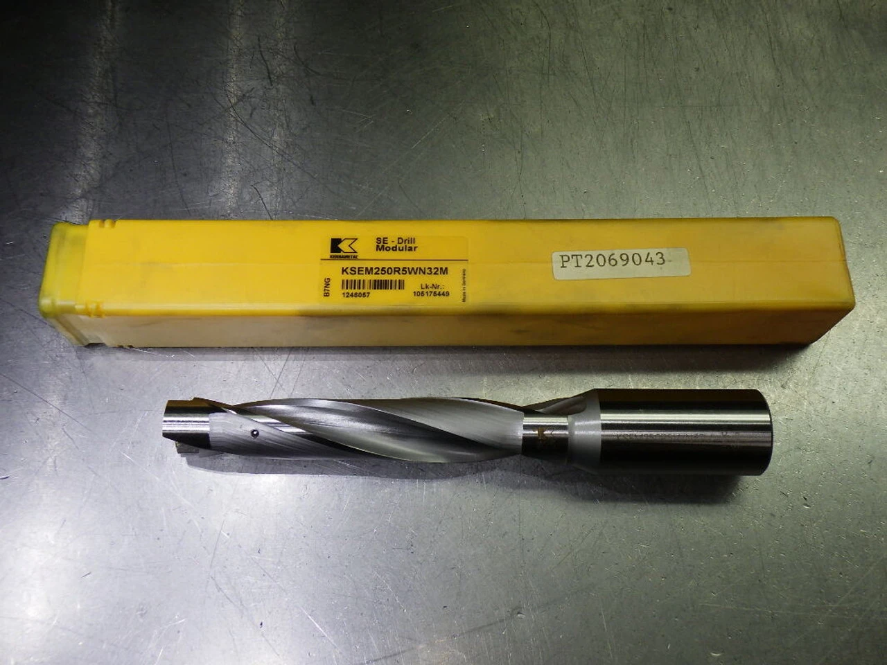Kennametal 25mm Coolant Thru Indexable Drill 32mm Shank KSEM250R5WN32M (LOC3528B)