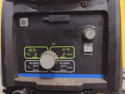 MILLER DYNASTY 210 WELDER: YOBRO #24833