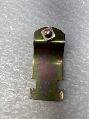 NEW T&B 1 1/4 EMT Clamp