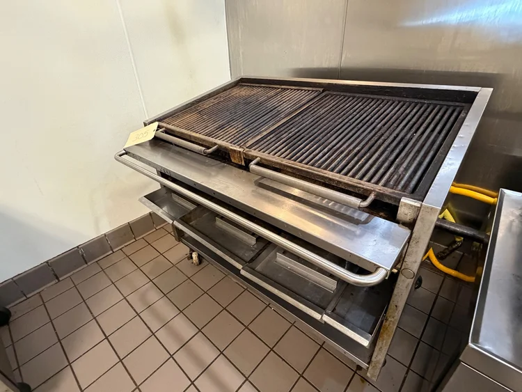 Used _UNKNOWN_ _UNKNOWN_ Grills & Griddles Georgia US | Auction Management Corporation #1548536