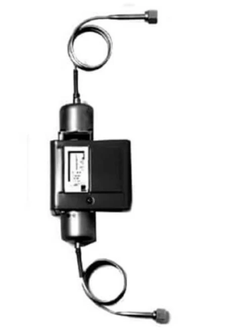 Johnson Controls P74BA-1C Differential Pressure Control, SPST, Close on Decrease [New]