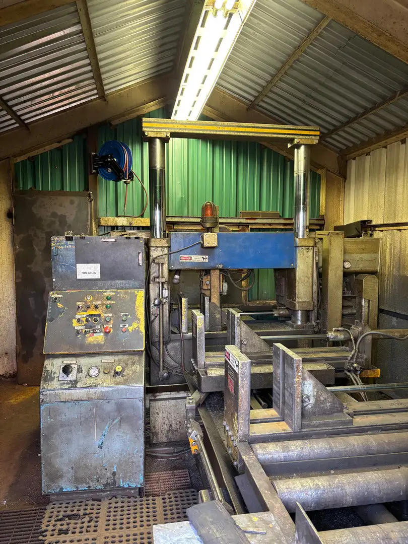 Metal Cutting Saw w/ Rollers