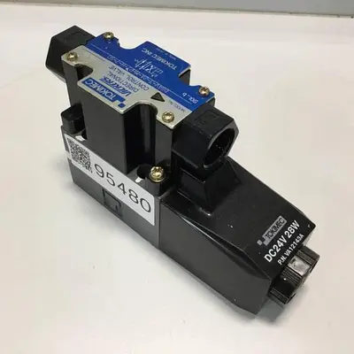 USED VICKERS DG4V32AMP7H750