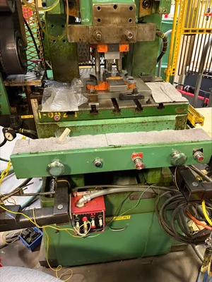 NIDEC MINSTER B1-32 Stamping Press | Global Machine Brokers, LLC (8)