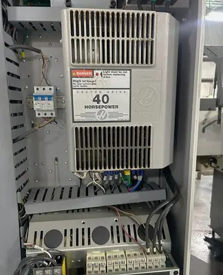 USED 2010 HAAS ST-30M