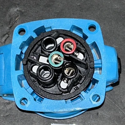 USED Meltric 01-N4042