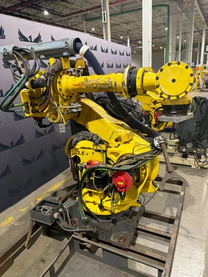 USED 2011 FANUC R-2000IB/210F + R30IB