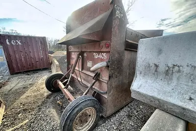 Used 1995 READ RD40B SCREENER Vibratory Screens Pennsylvania US | Proxy Equipment #1385037