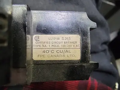 Used FEDERAL PIONEER NA140 Switchgears British Columbia CA | Lenmark #243662