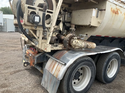 Used 1997 VOLVO WG64T Water Trucks Michigan US | Miedema Asset Management Group #1304692