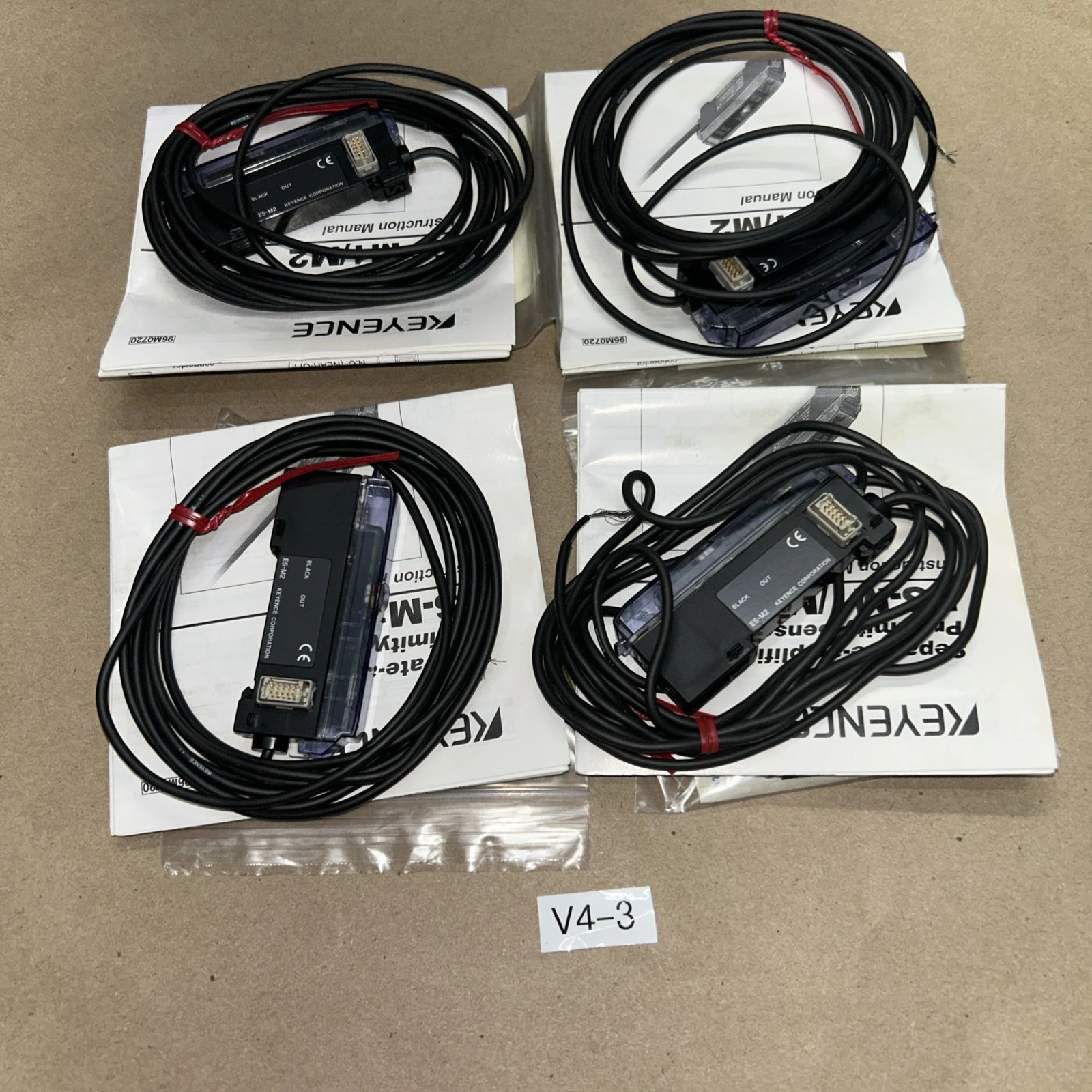NEW KEYENCE ES-M2