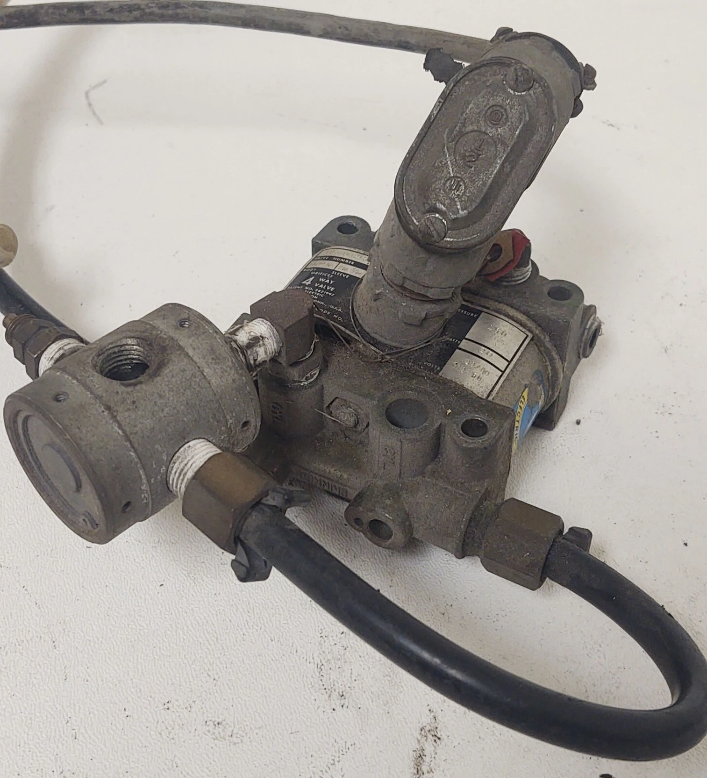 USED Skinner Valve V935DB2150