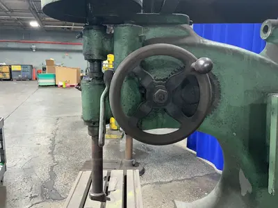 Used BECKERBRAINARD MILLING MACHINE CO. NO. 3 Heavy Duty & Sensitive Single Spindle Drills Ohio US | HGR 24 #1521415