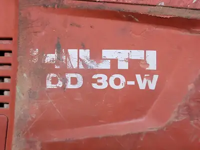 USED HILTI DD 30-W
