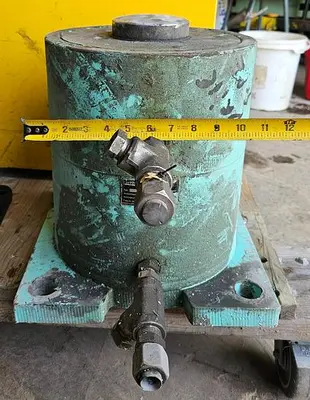 USED DUCKAU HYDRAULIK D250/110PB0