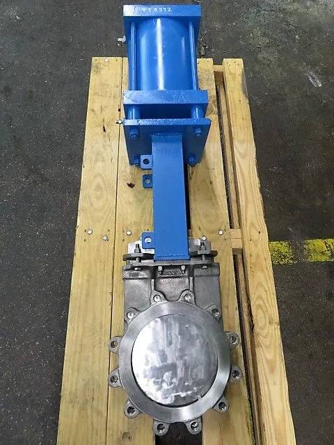 Grinell 10"-150 knife gate valve actuated