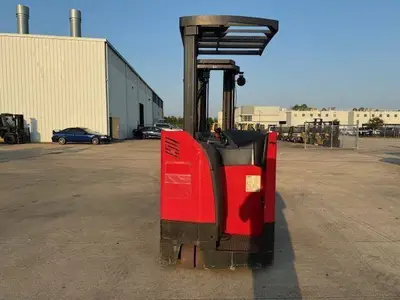 Used 2018 RAYMOND 425C35TT 3-Wheel Stand up Electric Counterbalance Forklifts Illinois US | Somerset Equipment Sales #1546206