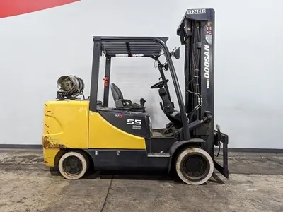 USED 2014 DOOSAN GC55C-5