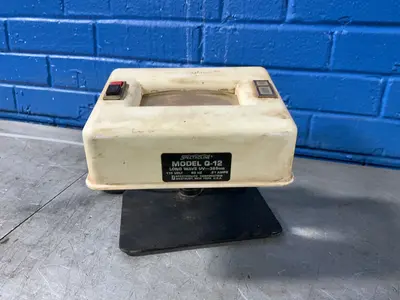 Used SPECTROLINE Q12 Light Booths Ohio US | HGR 24 #1295234