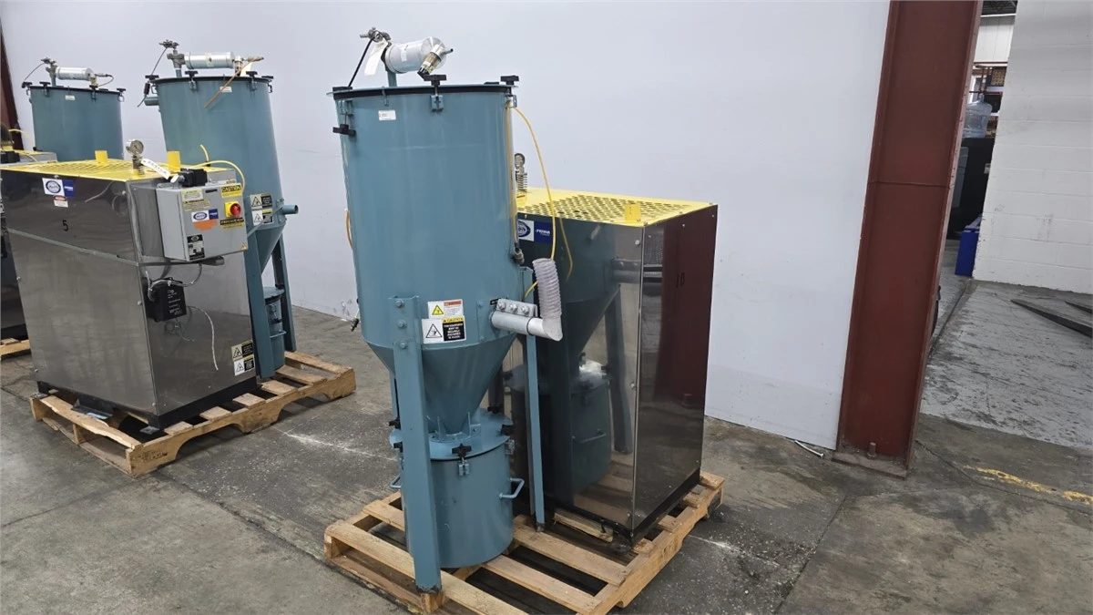 105 CFM Una-Dyn Powermax HP Pump, w/ 2" Hopper, 5 HP