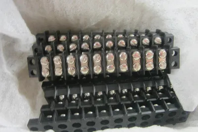 10 NEW CINCH 353-11-10-001 SCREW TERMINALS 3531110001