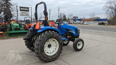 USED 2005 NEW HOLLAND TC35A