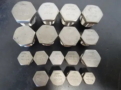 Assorted 1/2" - 1-1/2" Plugs MPT MB-316/ KI-316/SP-114 (Bag of 17)