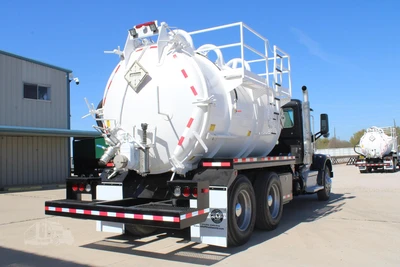 Used 2019 PETERBILT 567 Tractors & Trailers Texas US | Roll Off Truck World #1486370
