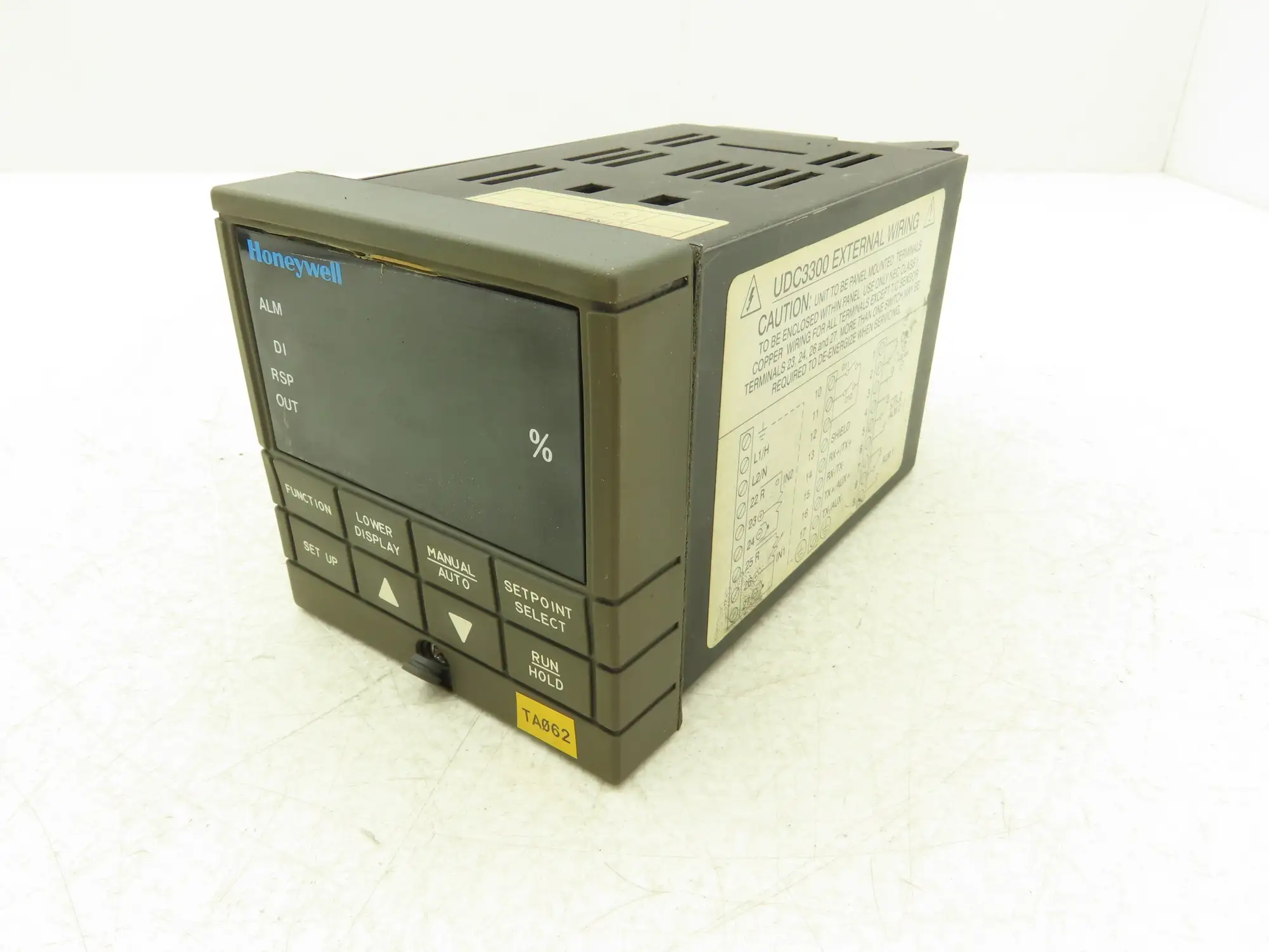 Honeywell UDC3000 Digital Temperature Controller DC300K-0-000-10-0000-0