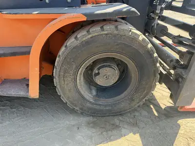 Used 2011 DOOSAN D110S-5 Internal Combustion Forklifts: Pneumatic Tire California US | Mittry Construction #1363446