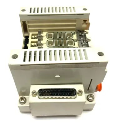 VV5Q11-04N3FS0-D0RS | SMC  Plug In Manifold Assembly 4-Port - Used