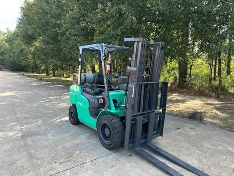 Used 2019 MITSUBISHI FG30N5 Internal Combustion Forklifts: Pneumatic Tire Texas US | North Texas Equipment Services #549661