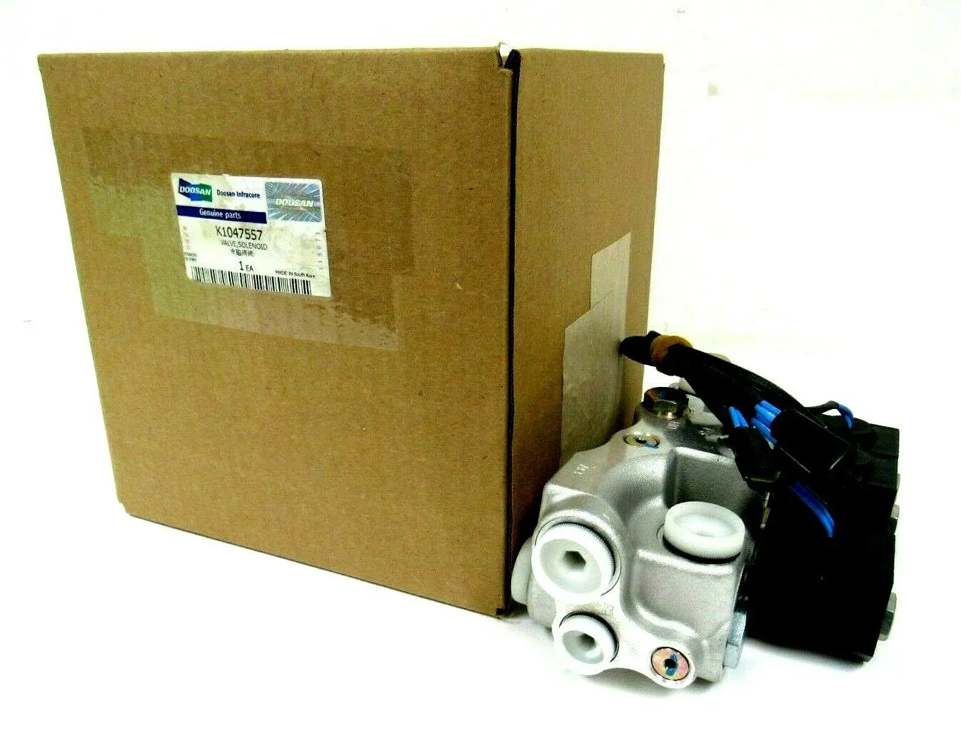 NEW DOOSAN K1047557 VALVE, SOLENOID
