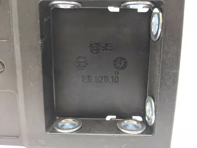 E6-620-10, E6-620-11, E6-620-20, E6-620-21 | igus E6.62 KMA Mounting Bracket Set E6.620.10 11 20 21 - New