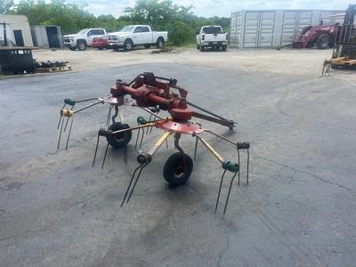 WALTON 2 BASKET TEDDER Hay Tedder | County Equipment Company LLC (4)