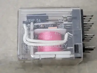 USED ALLEN-BRADLEY 700-HC24A1