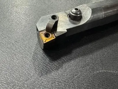 USED CARBOLOY NR 20-4H 1.25" BORING BAR
