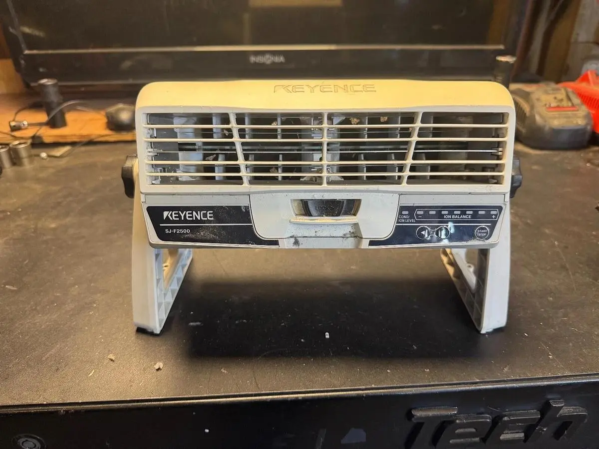 USED KEYENCE SJ-F2500