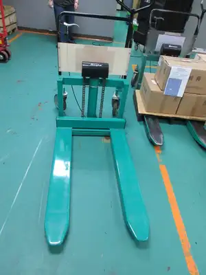 Used _UNKNOWN_ _UNKNOWN_ Pallet Trucks TW | Apex Group #1551731