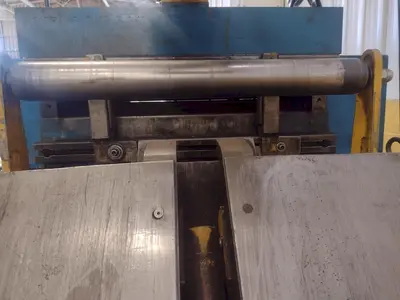 31" x .090" DIMECO MODEL #1676EVV 7 ROLL POWERED STRIP STRAIGHTENER WITH PEELER ARM: STOCK 17225
