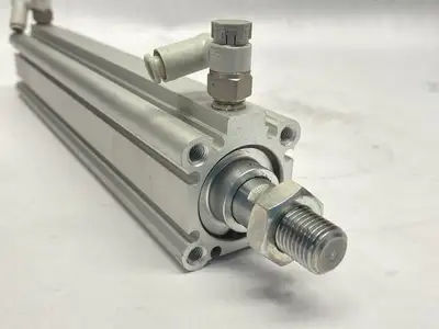 CDQ2G32TN-200DCMZ | SMC  Pneumatic Cylinder 32mm Bore 200mm Stroke - Used